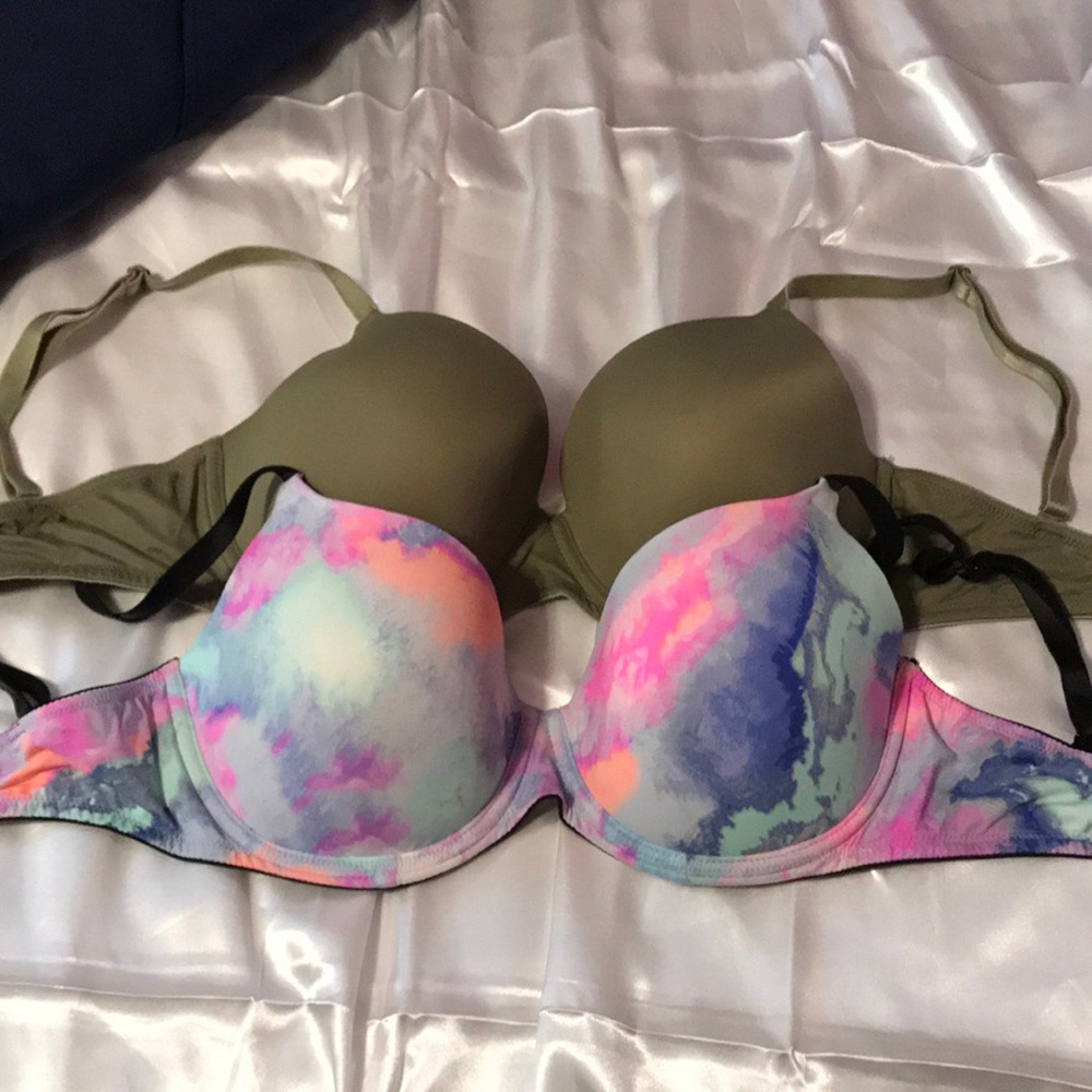 Wear everywhere bras 32DDD
